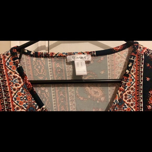 Cropped Long Sleeve - Picture 2 of 3